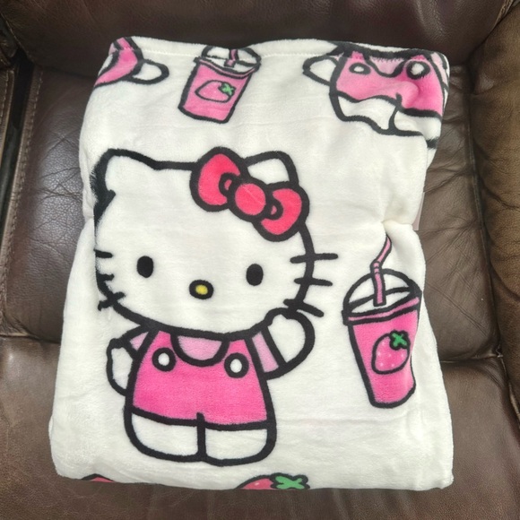 Hello Kitty with Strawberry Drink & Strawberries 60” x 70” Plush Throw Blanket - Picture 11 of 14